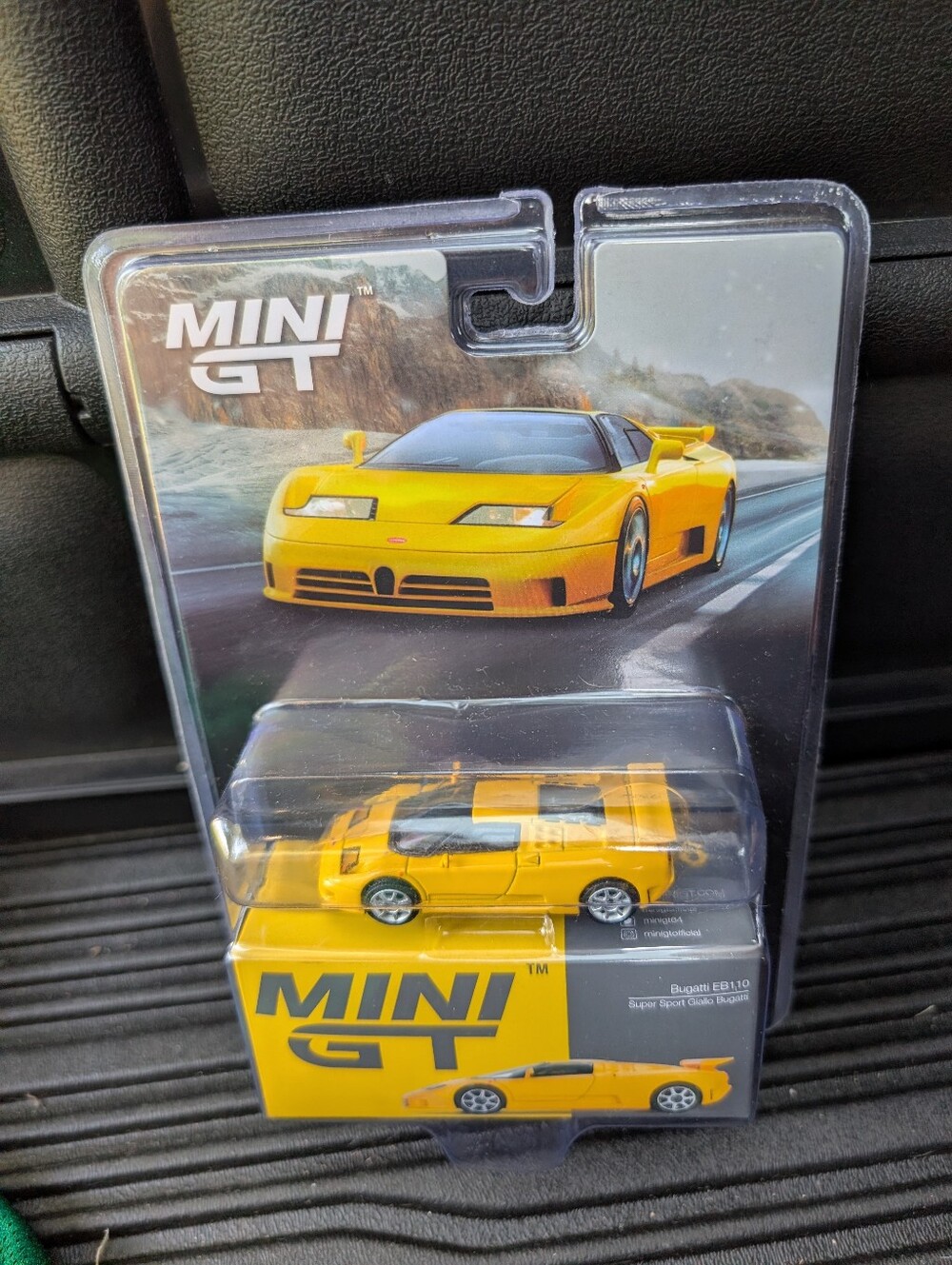 Yellow Bugatti EB110 Die-Cast Toy Car 1/64